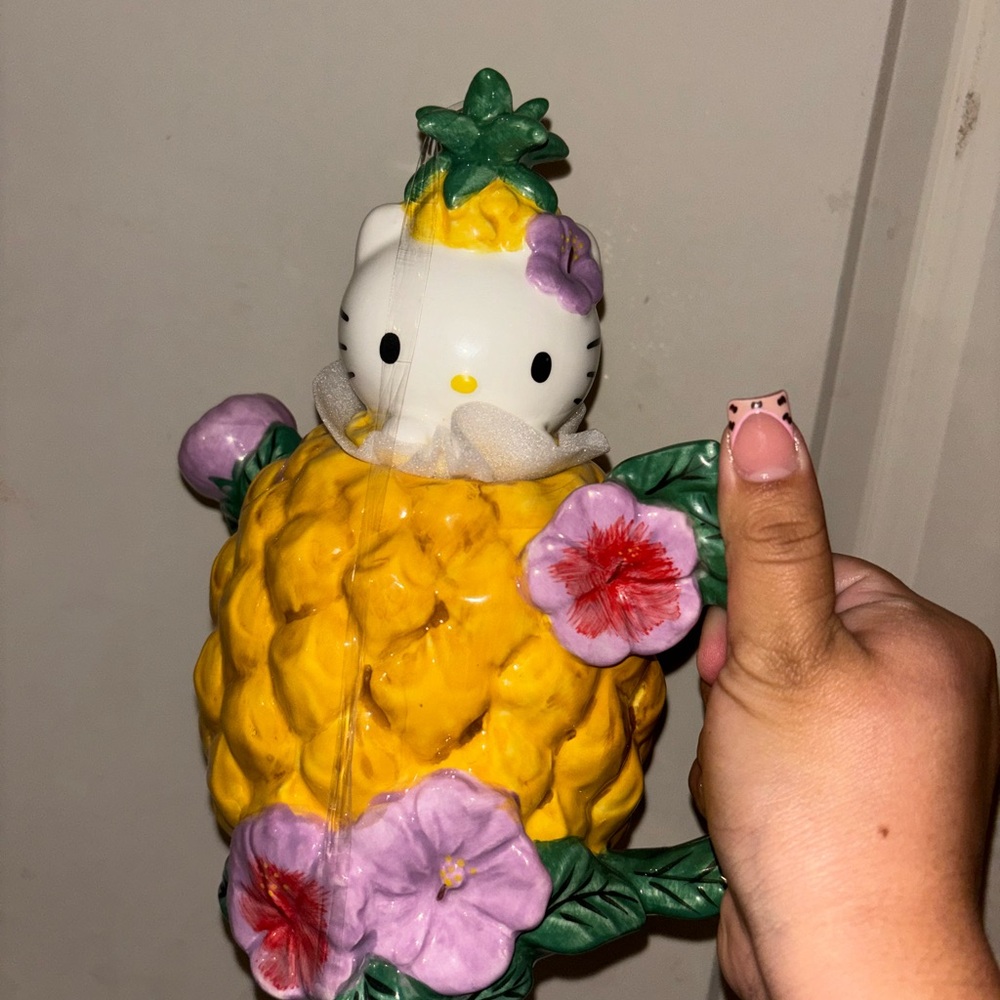 Hello Kitty Pineapple Tea Ceramic